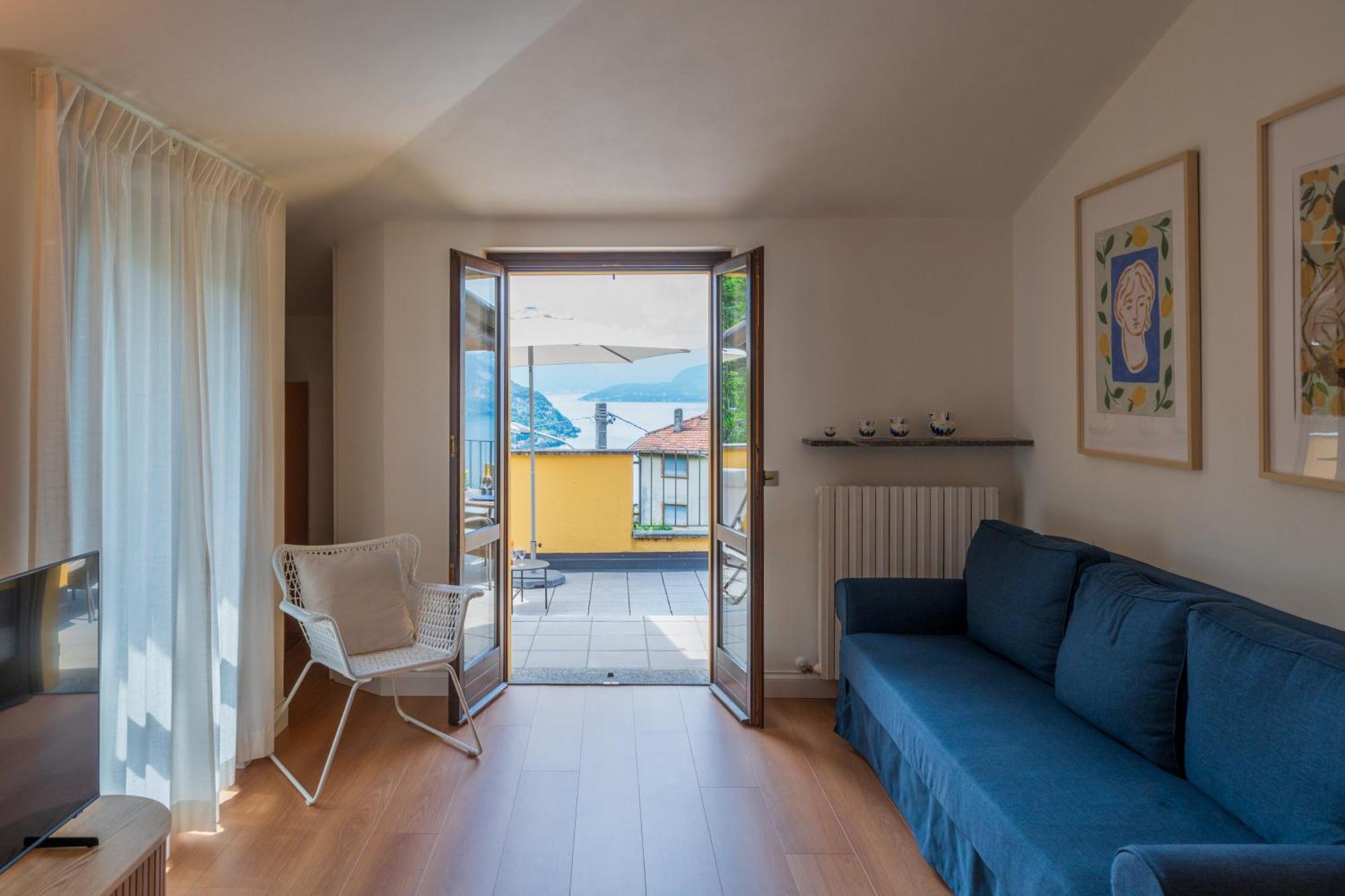 Stunning Apartment- Terrace And Swimming Pool Bellano Luaran gambar