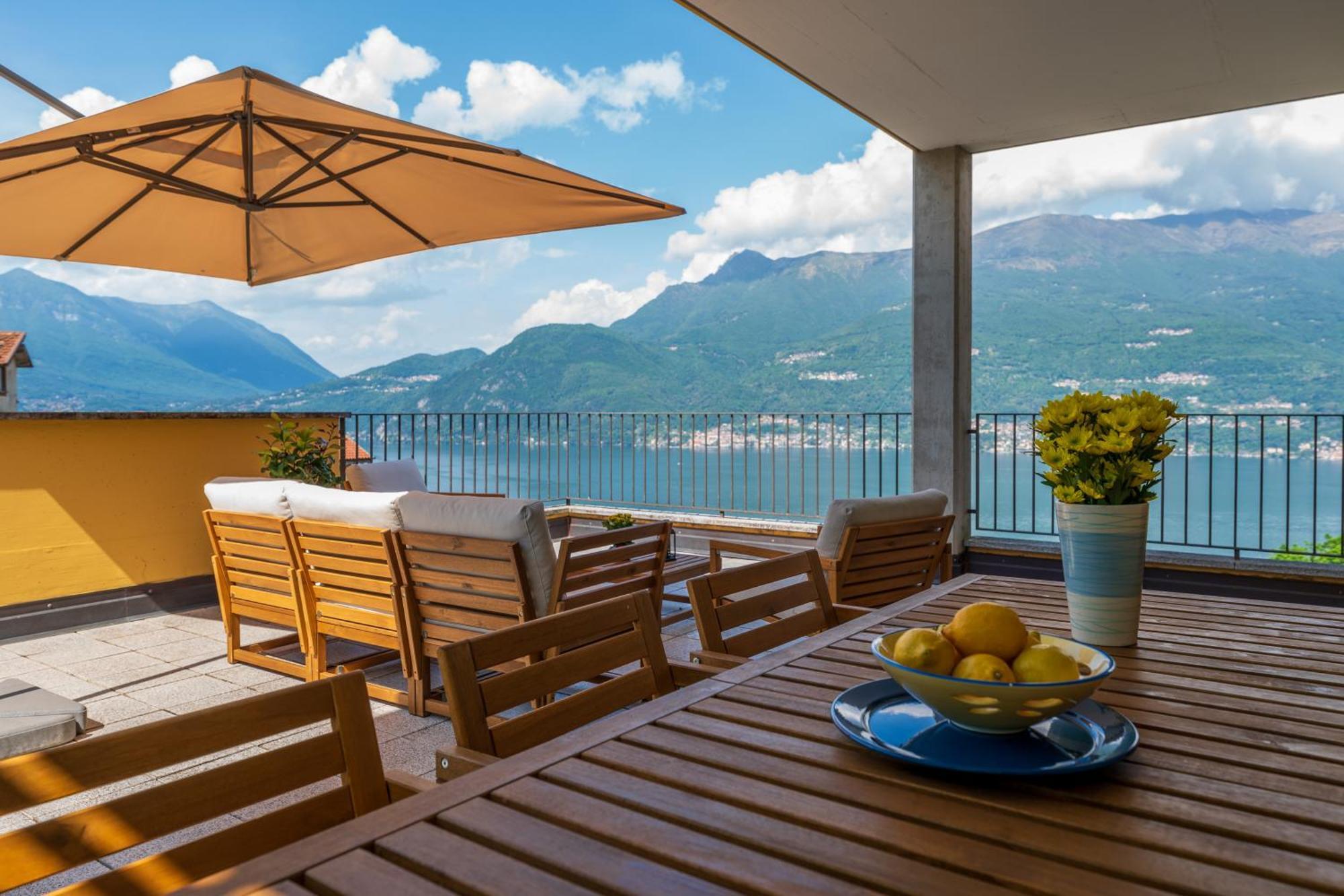 Stunning Apartment- Terrace And Swimming Pool Bellano Luaran gambar