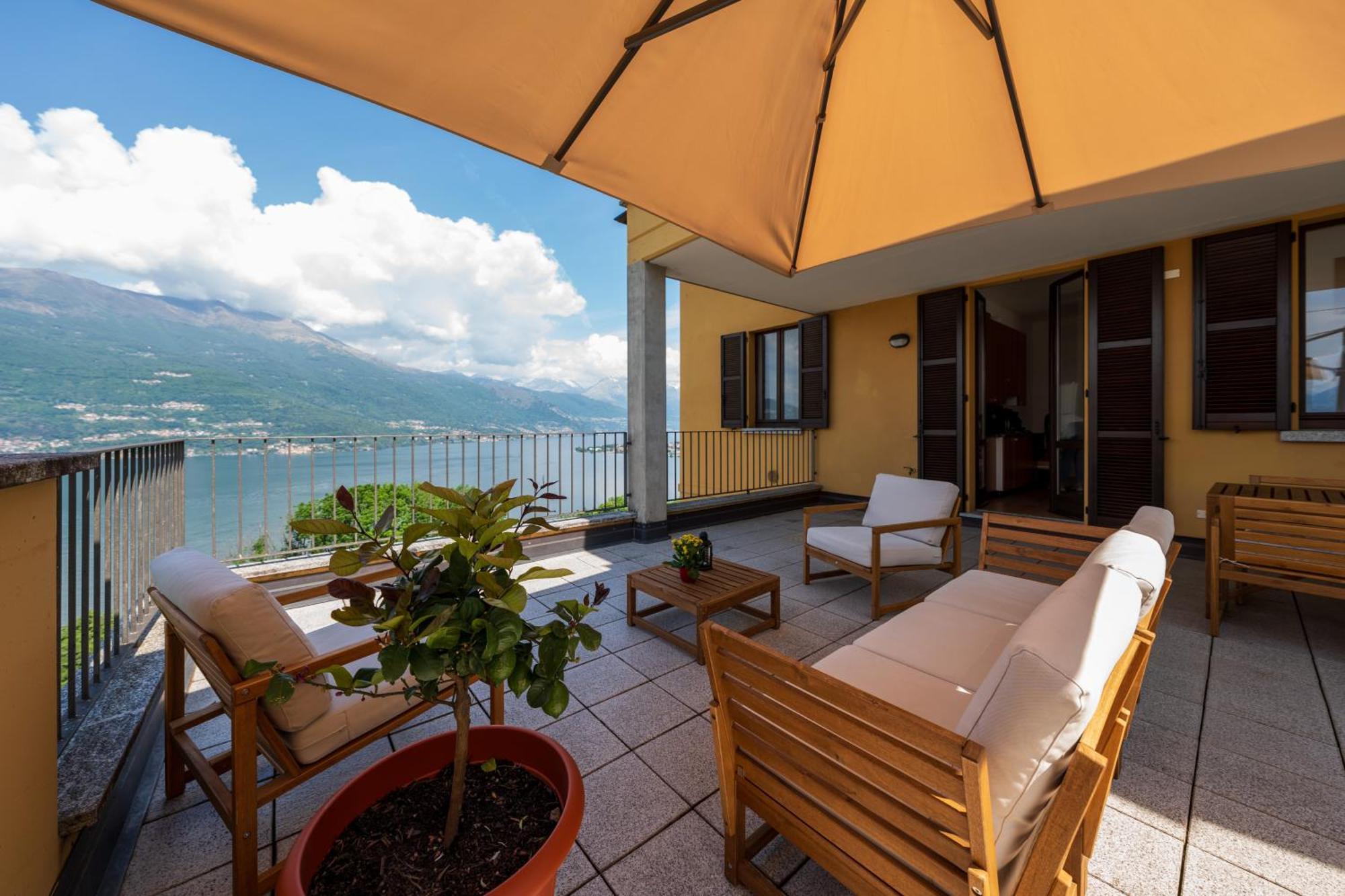 Stunning Apartment- Terrace And Swimming Pool Bellano Luaran gambar