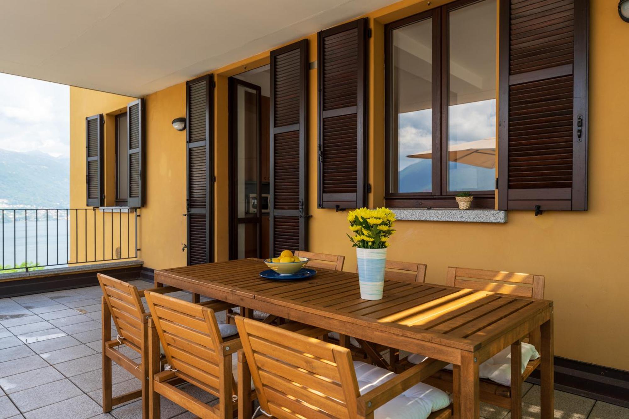 Stunning Apartment- Terrace And Swimming Pool Bellano Luaran gambar